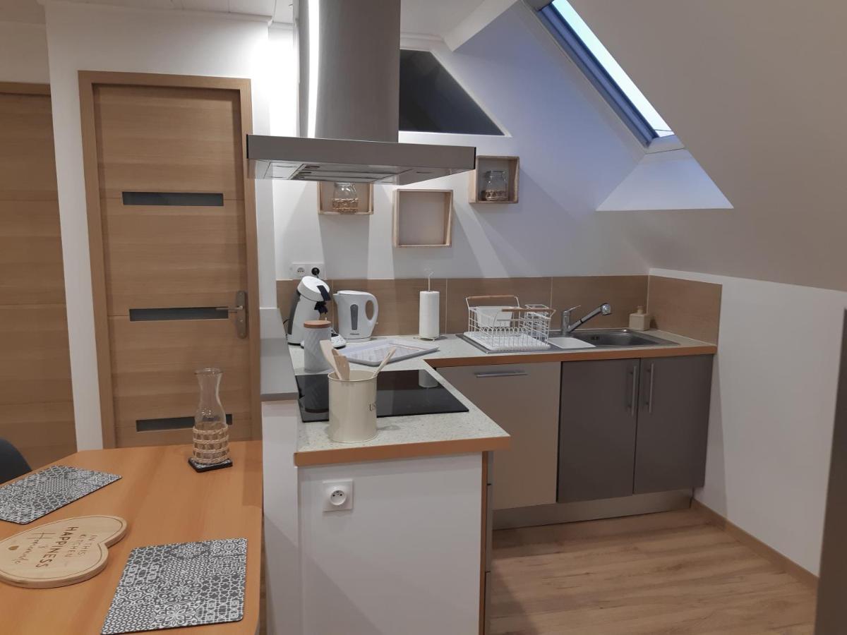 Studio Cosy Spacieux Lumineux Avec Terrasse Vezelois Luaran gambar
